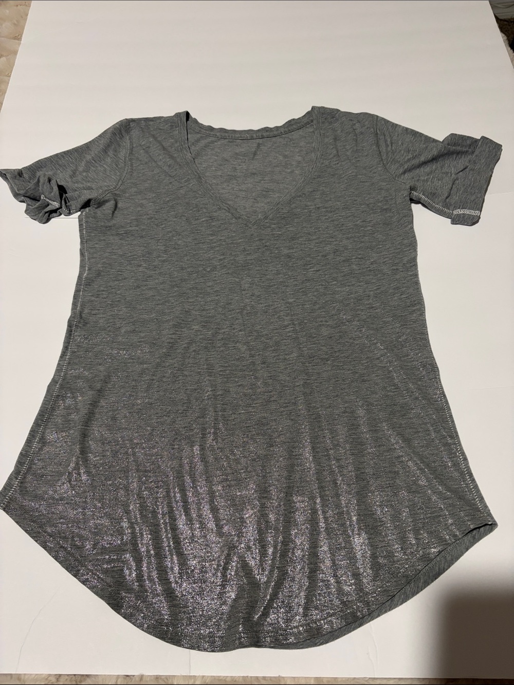 lululemon Love Crew Neck Athleisure Gray V-Neck Short Sleeve T-shirt Size M